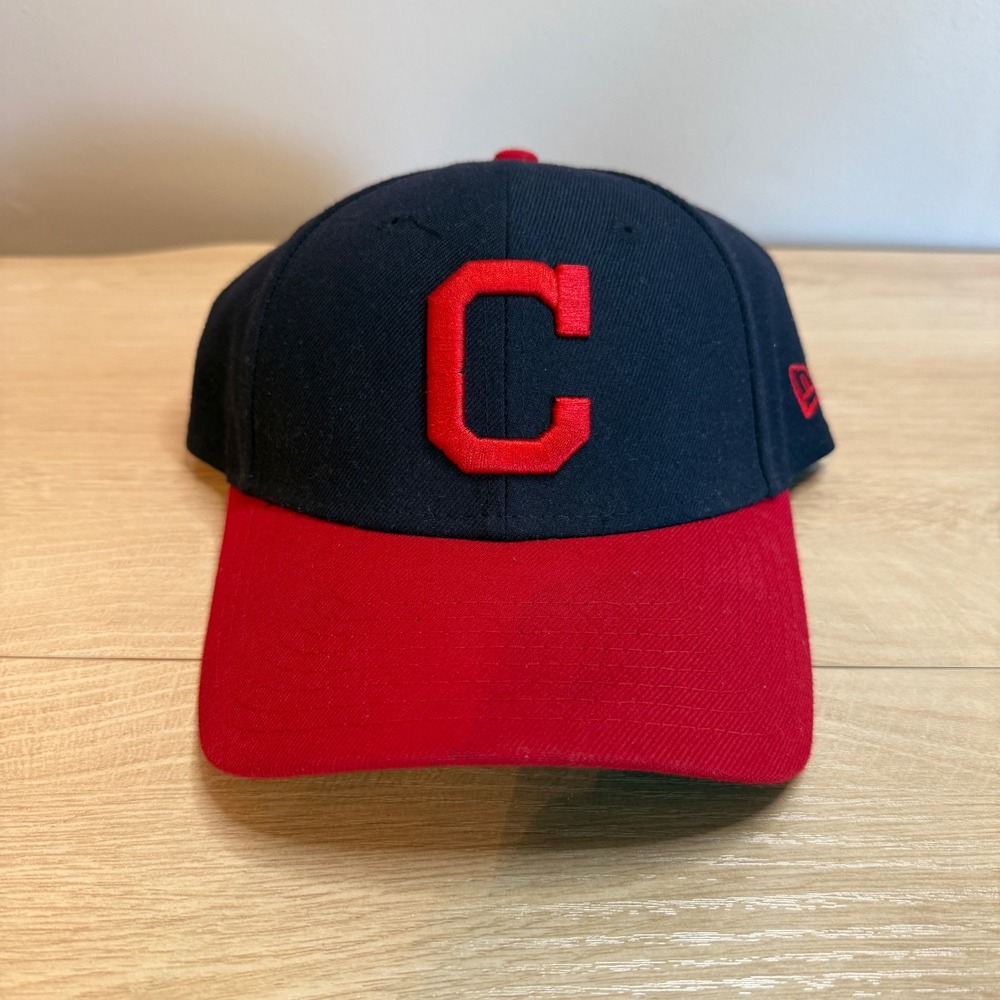 New Era 9FORTY Cleveland Indians Navy Blue Red Adjustable Baseball Hat OSFM